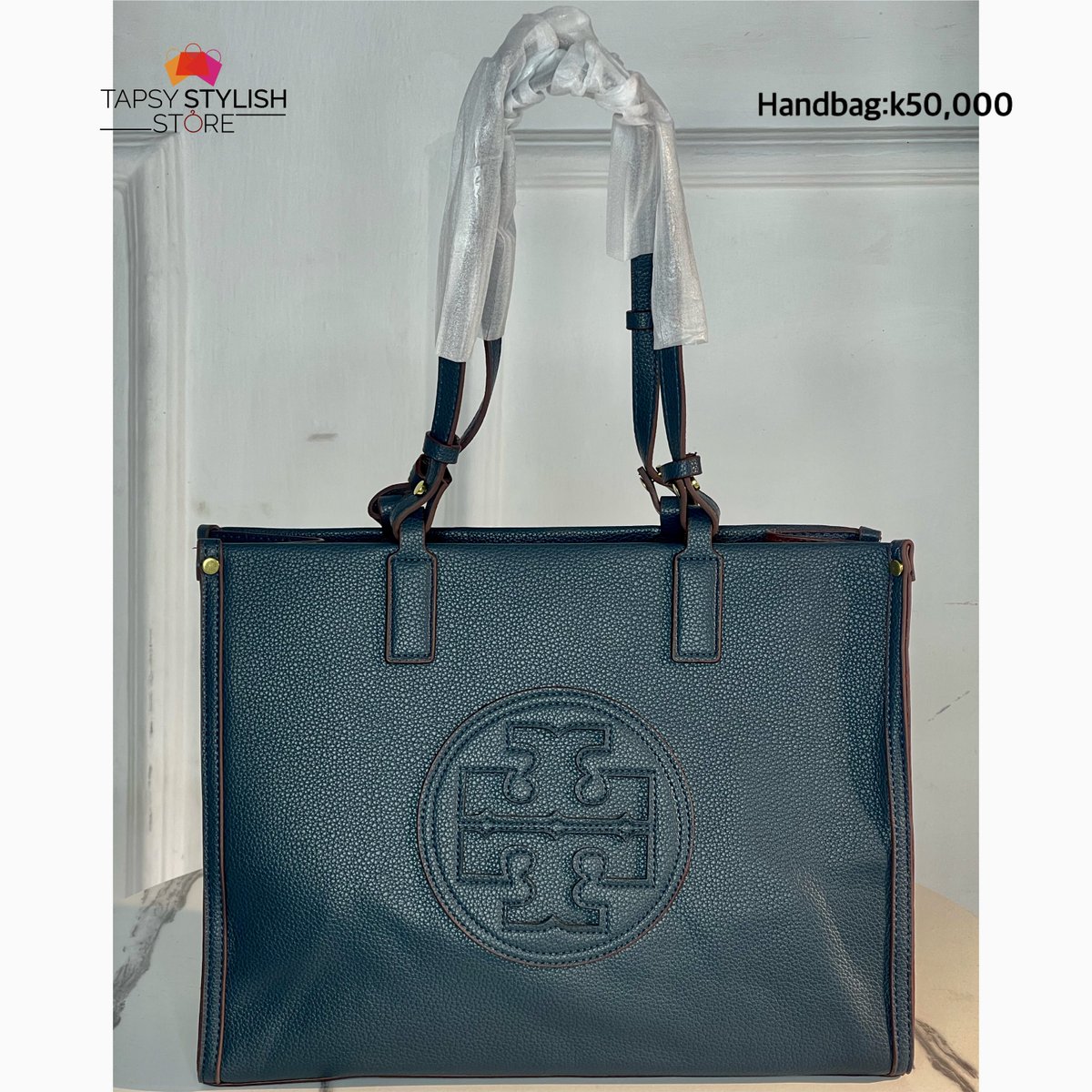 Tiguleni ma Handbag abwino 👜 tisanagawe ma #Ticket aku show ya #Gwamba 
 
 kindly repost 🙏