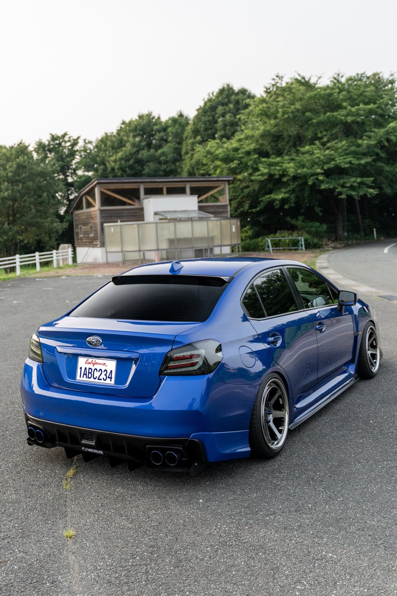 Fclnwrx's tweet photo. おケツリニューアル✨
ホイールも相まって海外に居そうな車になったから変なアプリでナンバーいじってみた！！🤪 https://t.co/hsBNLhni5i
