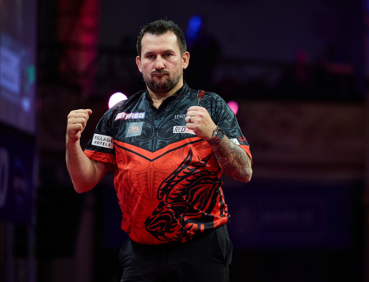 Jonny Clayton tweet media