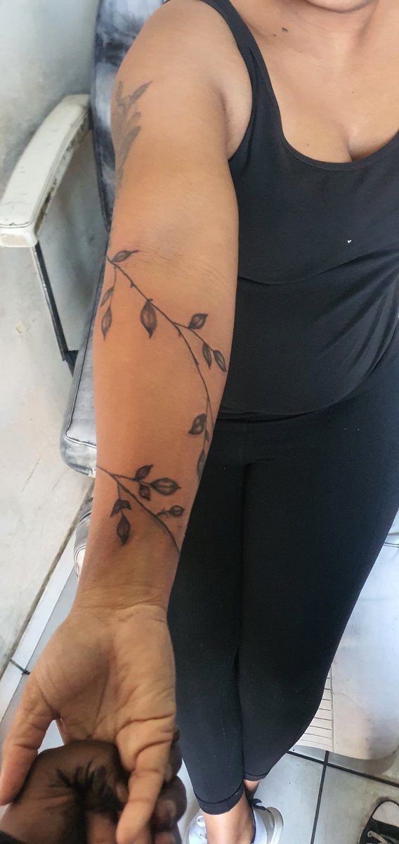 Ctenlee's tweet photo. Kasi ink tattoos 

083 567 4620 
Whatsapp #phori #mzansicomedy #SouthAfrica https://t.co/HW6Dkdmkor