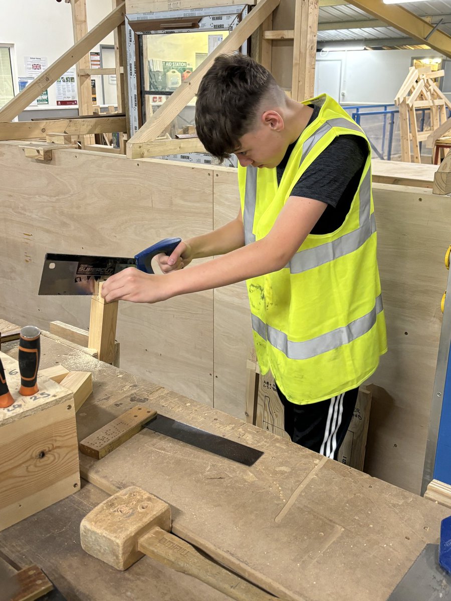 Liz Pearce tweet media