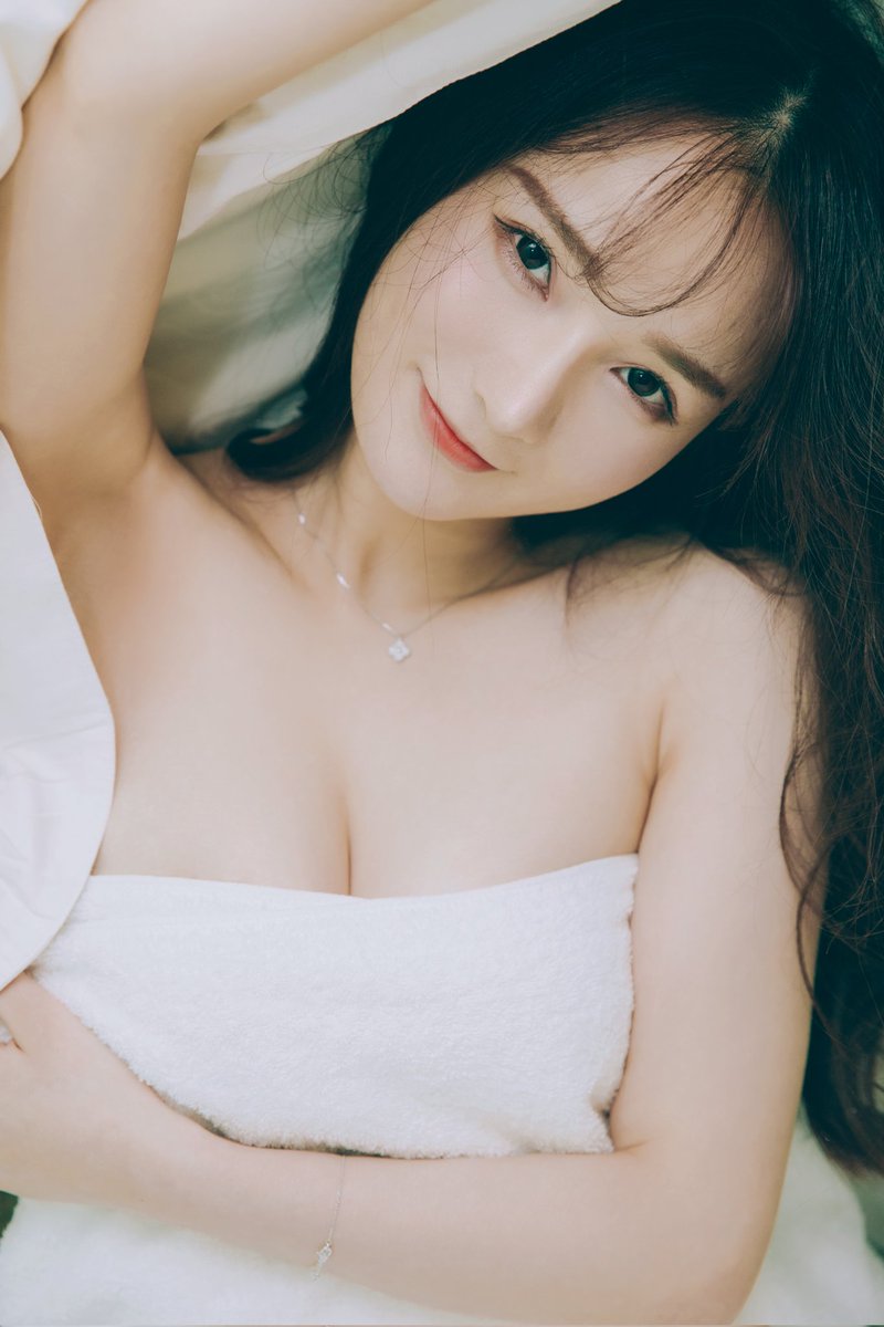 Ct001002003's tweet photo. 猜猜浴巾里穿了没

投稿:@Fengsiyuan @tbzt3623 @wqganenshi_ https://t.co/t51Ql15q96