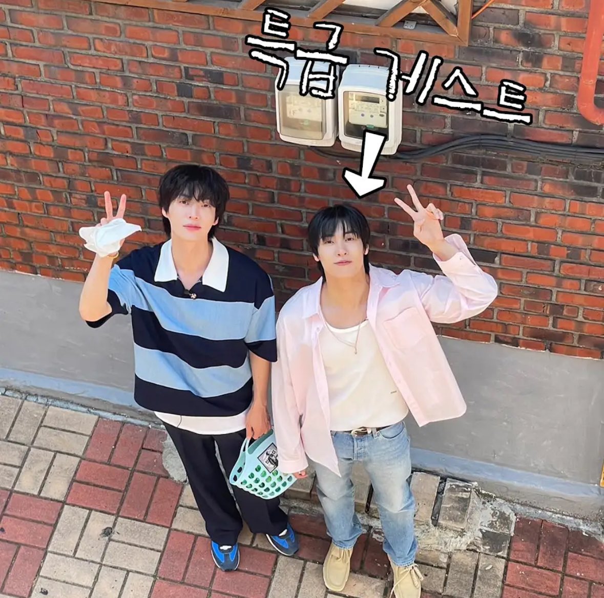 _921031's tweet photo. 기여유ㅓ라ㅏㅏ https://t.co/p9pkjvHCdM