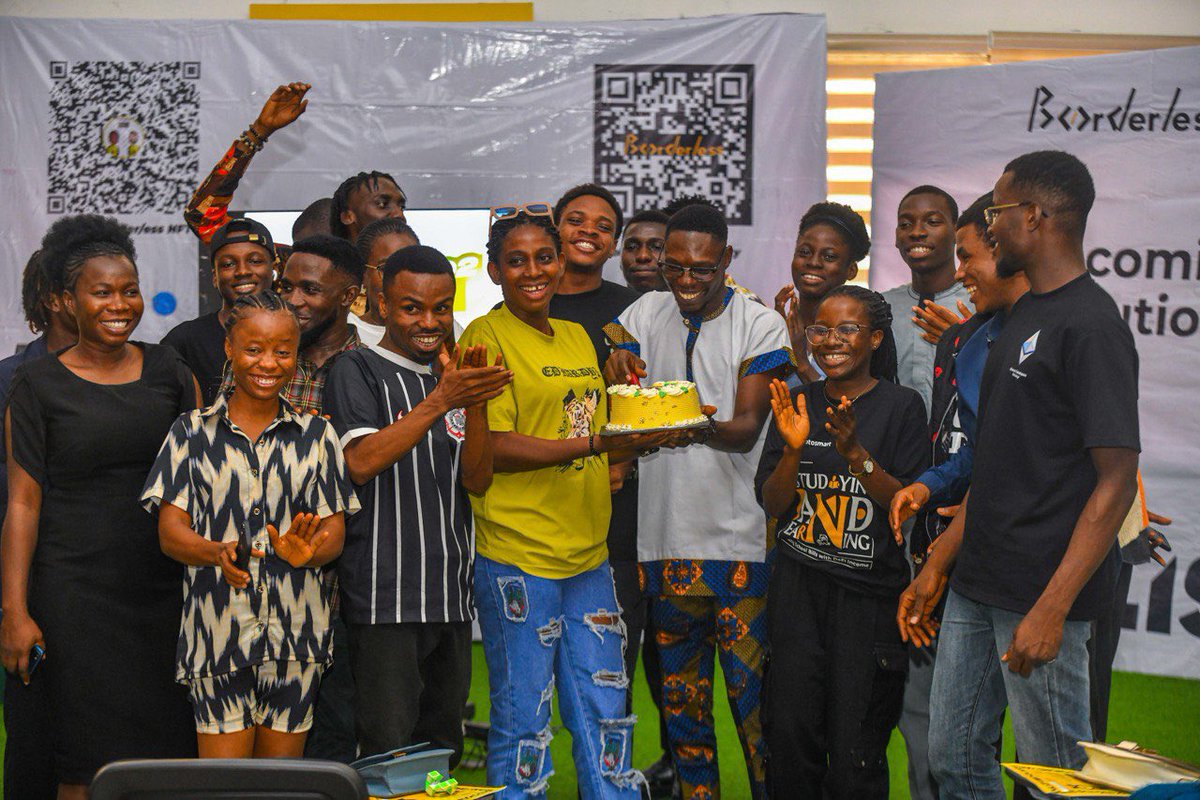 Estherpeter_'s tweet photo. Are you searching for a Community where you can grow? Make money, actualize your dreams and connect with Godly people?
@BorderlessDev is the community.
Happy 2nd Anniversary to us.
#BorderlessAt2 https://t.co/I6CyGTFyEb
