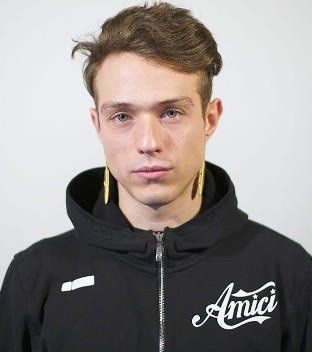 Chenesai_6311's tweet photo. 🥹🫶🏻💖
#Irama 💙💫 https://t.co/7vwH5nCmIk