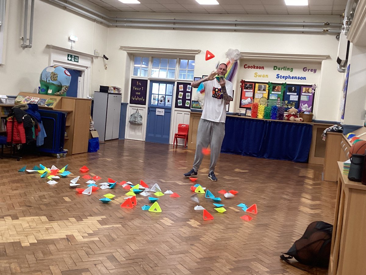 ArchibaldFirst's tweet photo. Such an inspiring start to the day with a basketball workshop with @paulsturgess_ Reception loved his tricks and had a great try at dribbling. #AFSPE #AFSWellnessweek https://t.co/2vRi1mI3VN
