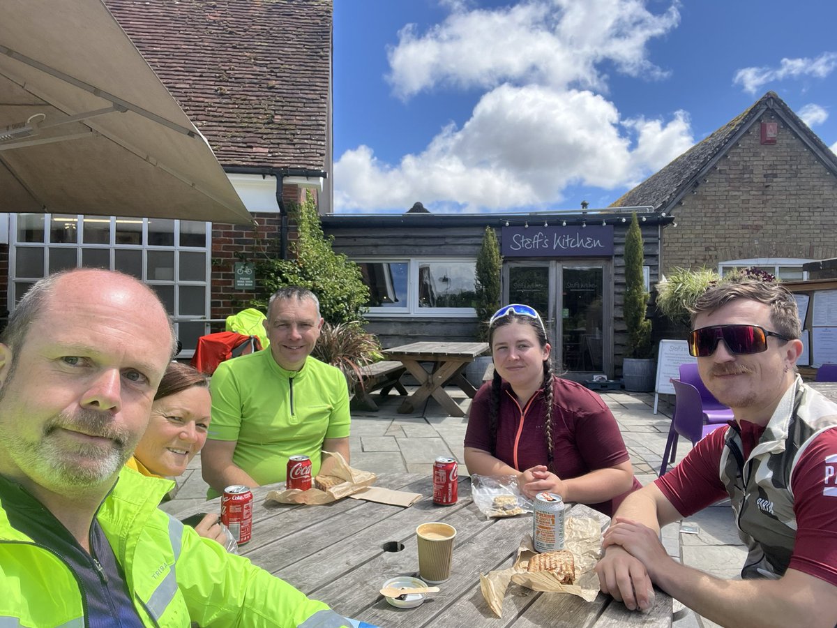 HantsValleyPUT's tweet photo. @peter1fahy @UK_COPS Not long to go now!! https://t.co/dcFl5l2HLd