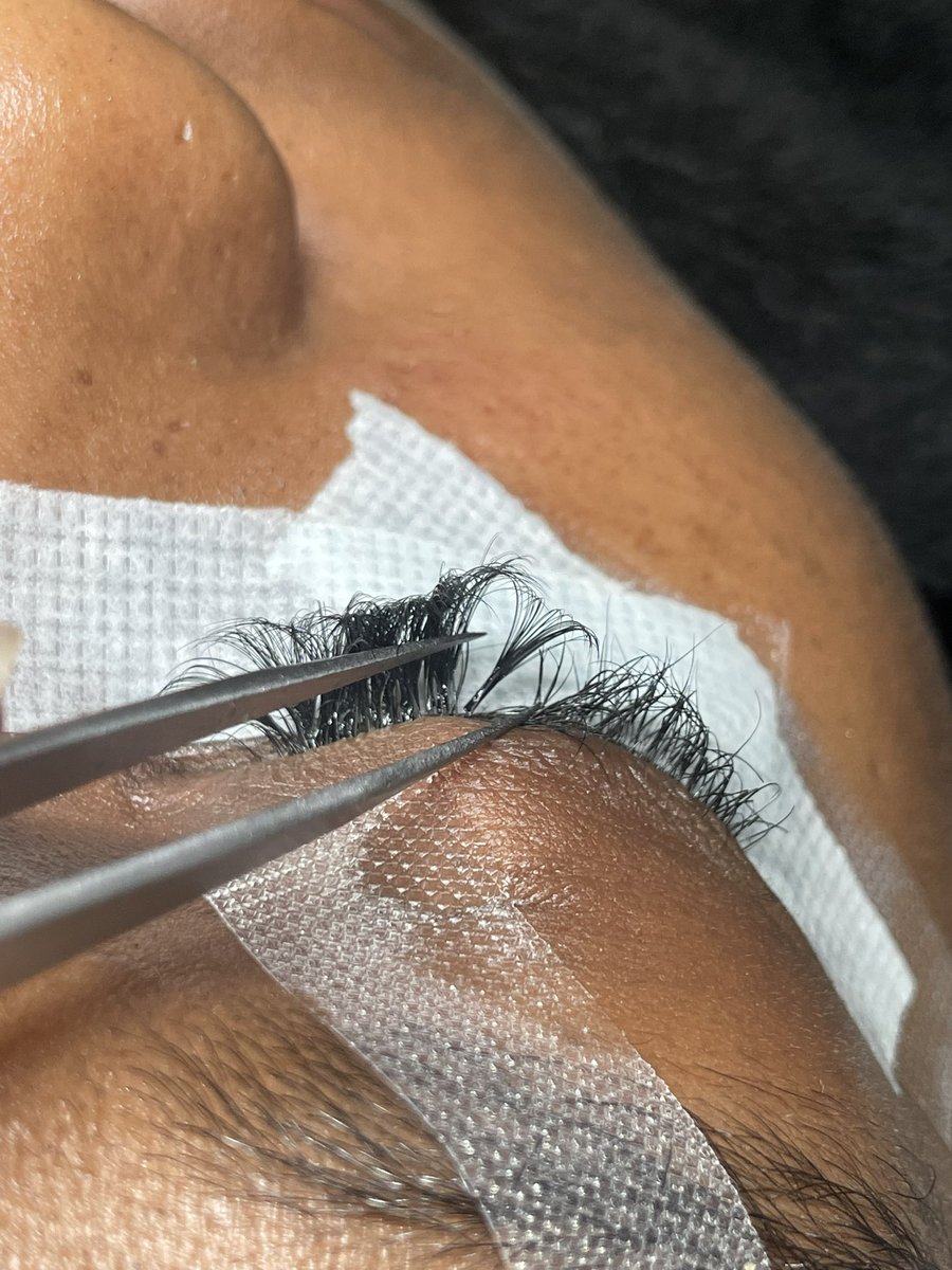 joysdiaryyy's tweet image. #atllashtech killing it💕 all sets are 85$ and I have same day availability