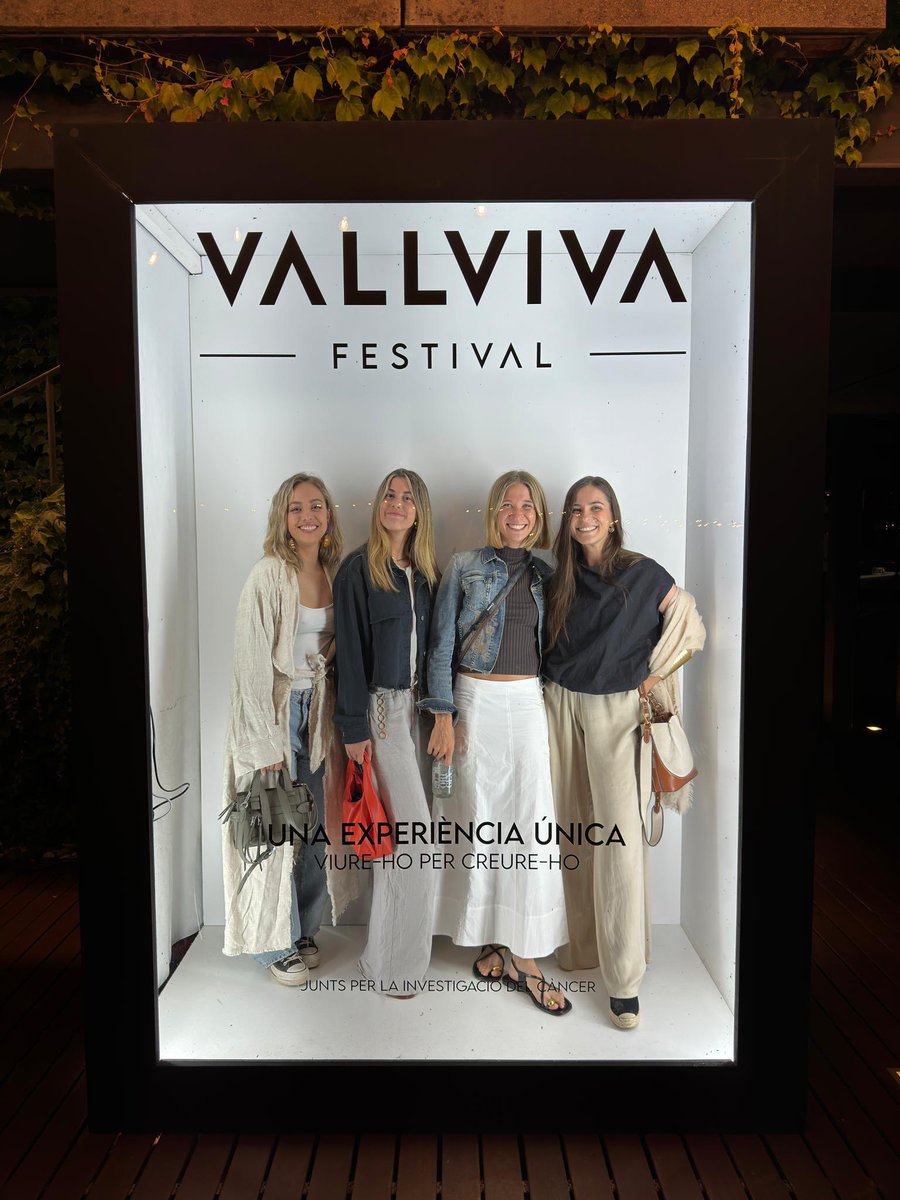 ¡Nos estrenamos en el <a href="/vallviva/">Vallviva Festival</a> Festival como consultores en organización y producción! Además pudimos disfrutar de música increíble, gastronomía local y una cena fantástica. Orgullosos de nuestra colaboración solidaria con Fundació Vallviva y La Fundación La Puta Suegra.