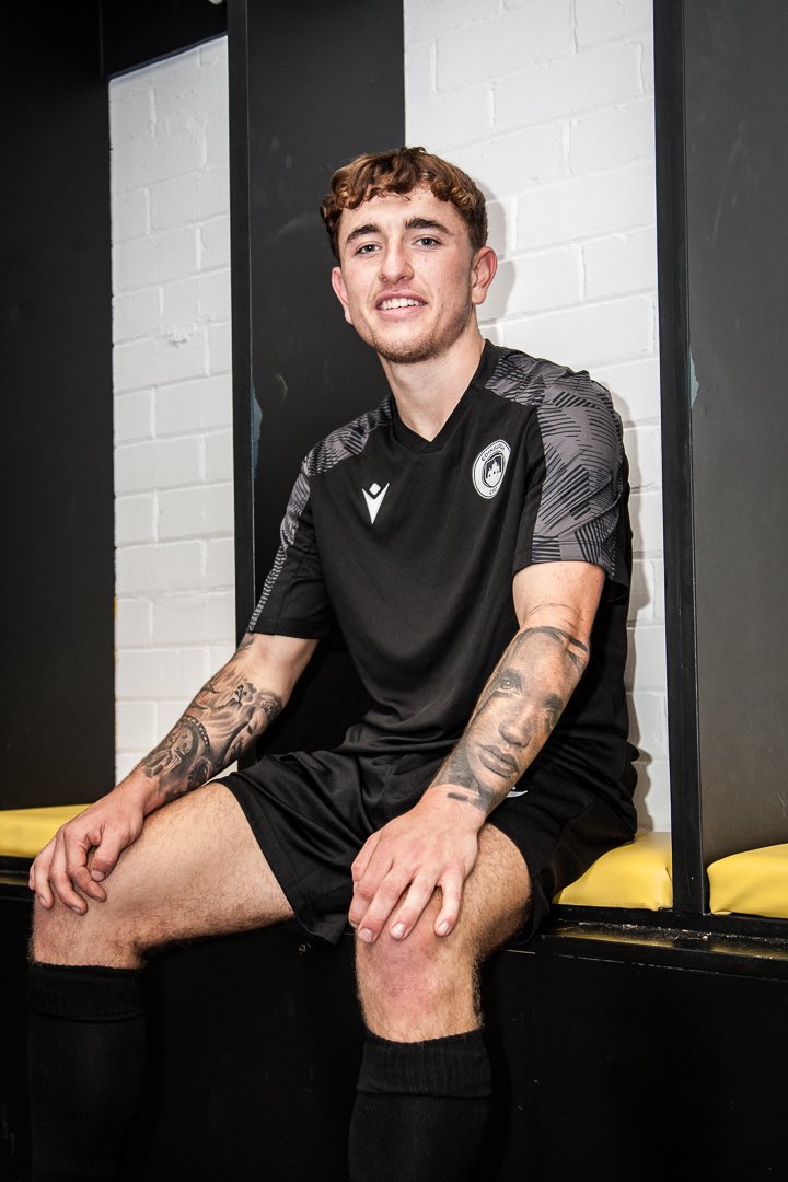EdinburghCFC's tweet photo. Introducing our new 2024/2025 Home kit by @MacronSports https://t.co/uZLbITw7E6