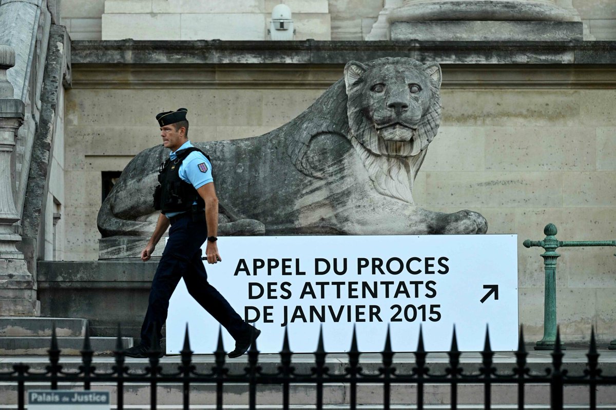 leparisien_fdiv's tweet photo. Un détenu condamné à la perpétuité pour les attentats de janvier 2015 attaque deux surveillants à Laon
➡️ https://t.co/GgzIw5bT6r https://t.co/PfF4Bkr19B
