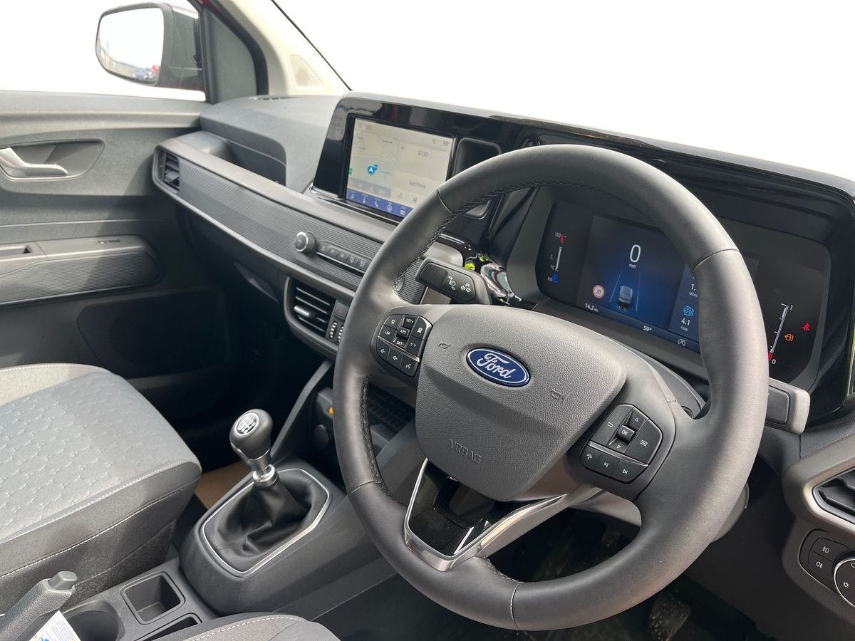 pentagon_ford's tweet photo. 📢VAN OF THE WEEK📢

Brand new Ford Transit Courier Limited, featuring:

❄️Climate Control
🛞Alloy Wheels
🚗Left Side Sliding Door and more!

Find out more: https://t.co/jbWl9wahlX

#VanOfTheWeek #BrandNew #FordTransitCourier #EnquireNow #FordPro #PentagonFord https://t.co/fkDwhGwYCT