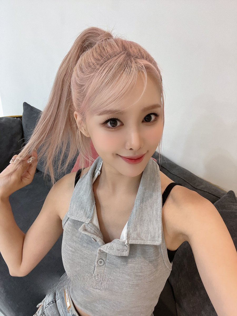 PRIMROSE_AO's tweet photo. 이런 느낌 어때요?!😙✌🏻
這風格怎麼樣？

#PRIMROSE #프림로즈 
#RAINIE #레이니 https://t.co/qenmNKlxq2