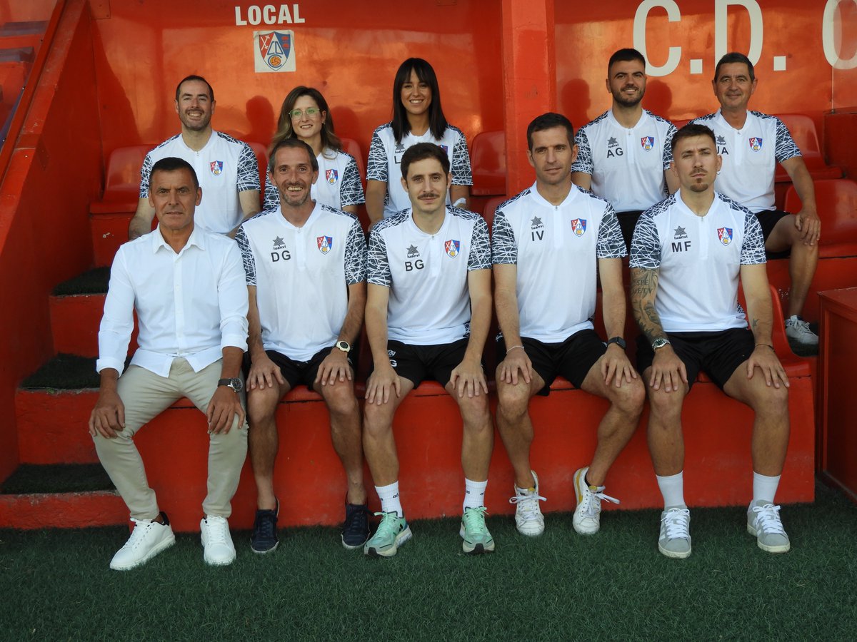 cdcalahorra's tweet photo. 📢 ¡Anunciamos con orgullo el nuevo staff técnico del equipo del CD Calahorra de 2ªRFEF.

 📢 ¡Estamos emocionados de presentar a los dirigirán al equipo en esta ilusionante nueva etapa! 💪⚽ 

ℹ️ https://t.co/yX6Rgkl4ID

#VamosCDCalahorra
#ciudadrojilla https://t.co/Dr2QnpagKV