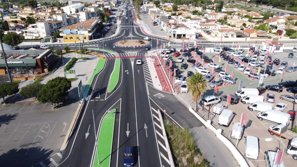 Pavasal (@pavasal) on Twitter photo 🚧 Mejora de la movilidad urbana sostenible entre el centro urbano y la Playa de L’Albir, con dos intersecciones en la carretera N-332 con la ejecución de 2 rotondas y la reordenación de los accesos colindantes a la zona comercial anexa. Ademas de demás de 1000 m de carril bici. 🚧 Mejora de la movilidad urbana sostenible entre el centro urbano y la Playa de L’Albir, con dos intersecciones en la carretera N-332 con la ejecución de 2 rotondas y la reordenación de los accesos colindantes a la zona comercial anexa. Ademas de demás de 1000 m de carril bici.