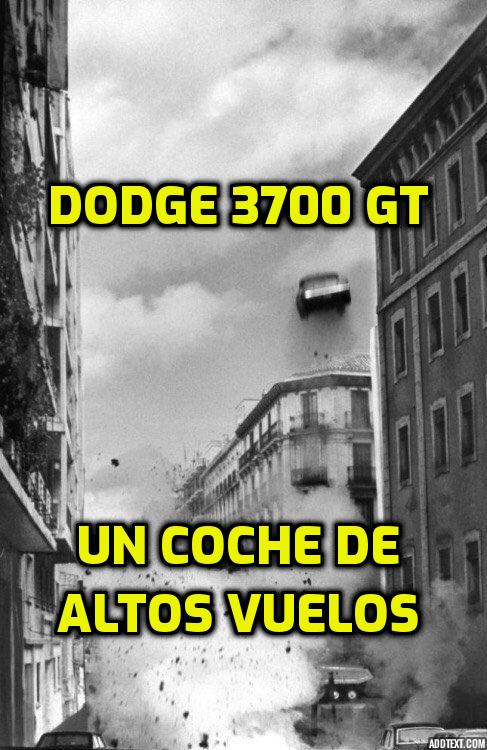 Muy fan de la publi de chalecos antibalas que me llegan de USA, son pura fantasía. Aprovechan la sangre como buenos tiburones.

Me pregunto cómo habría sido una versión de esta publicidad hace 50 años, por ejemplo un anuncio de Dodge aprovechando el tirón de Carrero Blanco.