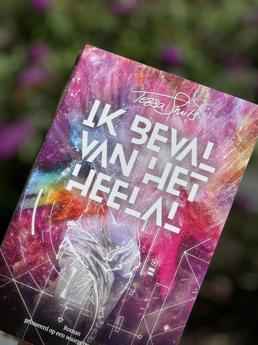 #IkBevalVanHetHeelal wat een boek! Van TessaSmits.nl . Een boek over hoe alles met elkaar verbonden is,  was en zal blijven. Je krijgt een prachtig idee over jouw eigen plek in dat geheel.
#EenheidsBewustzijn #Leven #ZijnInPlaatsVanDoen