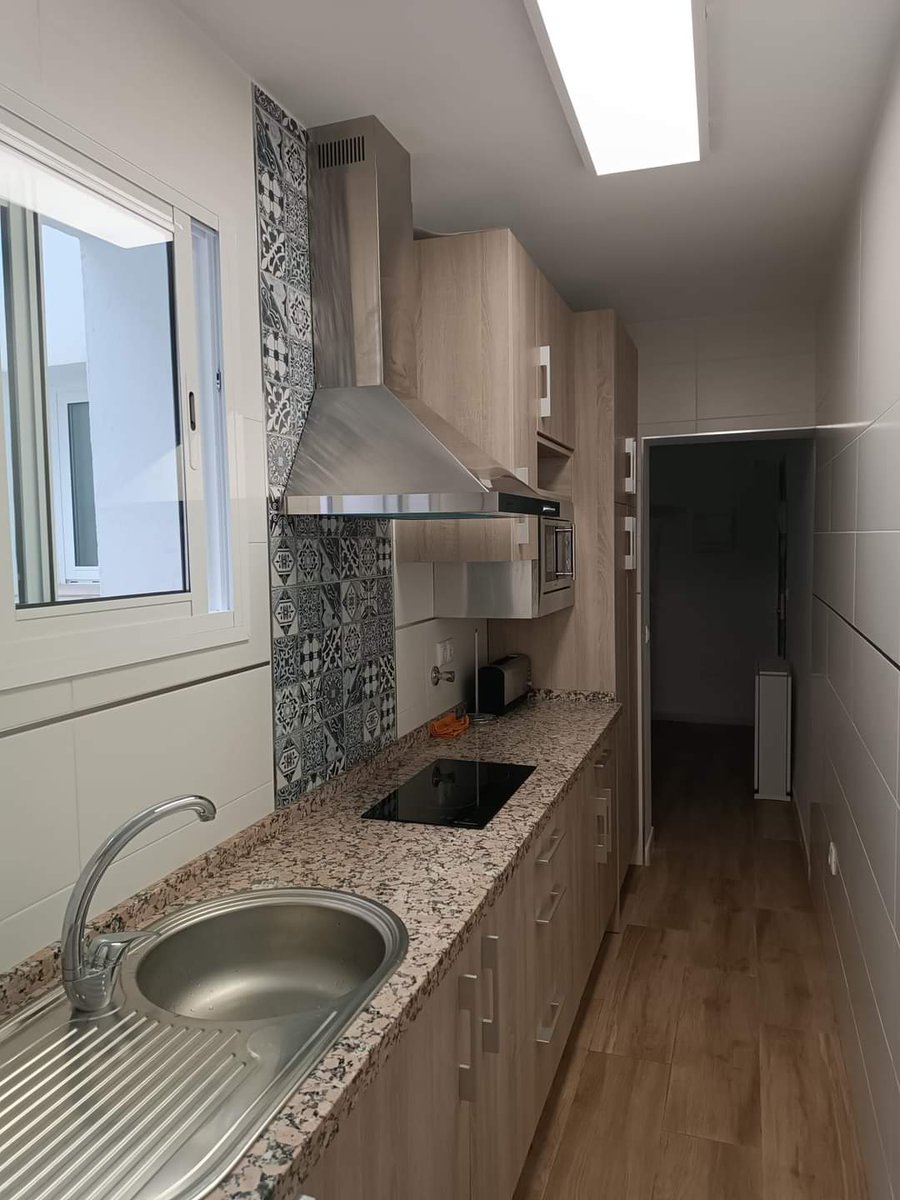 SandyYuko6's tweet photo. Se busca compañero/ra para compartir piso en Córdoba, 250€ + Luz + Internet. Aproximado 290€/mes, muy bien situado a 8 minutos del instituto Ángel de Saavedra, 15 minutos estación de tren y autobús, el piso está en muy buen estado todo nuevo. https://t.co/MUcync1WDB
