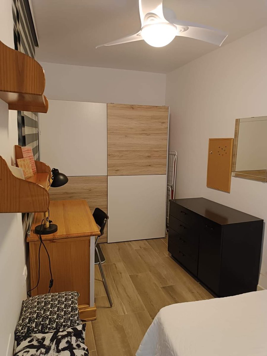 SandyYuko6's tweet photo. Se busca compañero/ra para compartir piso en Córdoba, 250€ + Luz + Internet. Aproximado 290€/mes, muy bien situado a 8 minutos del instituto Ángel de Saavedra, 15 minutos estación de tren y autobús, el piso está en muy buen estado todo nuevo. https://t.co/MUcync1WDB
