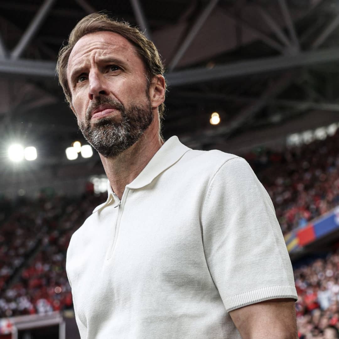 SportsOceanUG's tweet photo. 🚨🏴󠁧󠁢󠁥󠁮󠁧󠁿 Southgate: "As proud Englishman, it has been the honour of my life to play for England and to manage England”.

“It has meant everything to me, and I have given it my all”.

"But it’s time for change, and for a new chapter. I’m leaving my role”. https://t.co/vH26MEqWrL