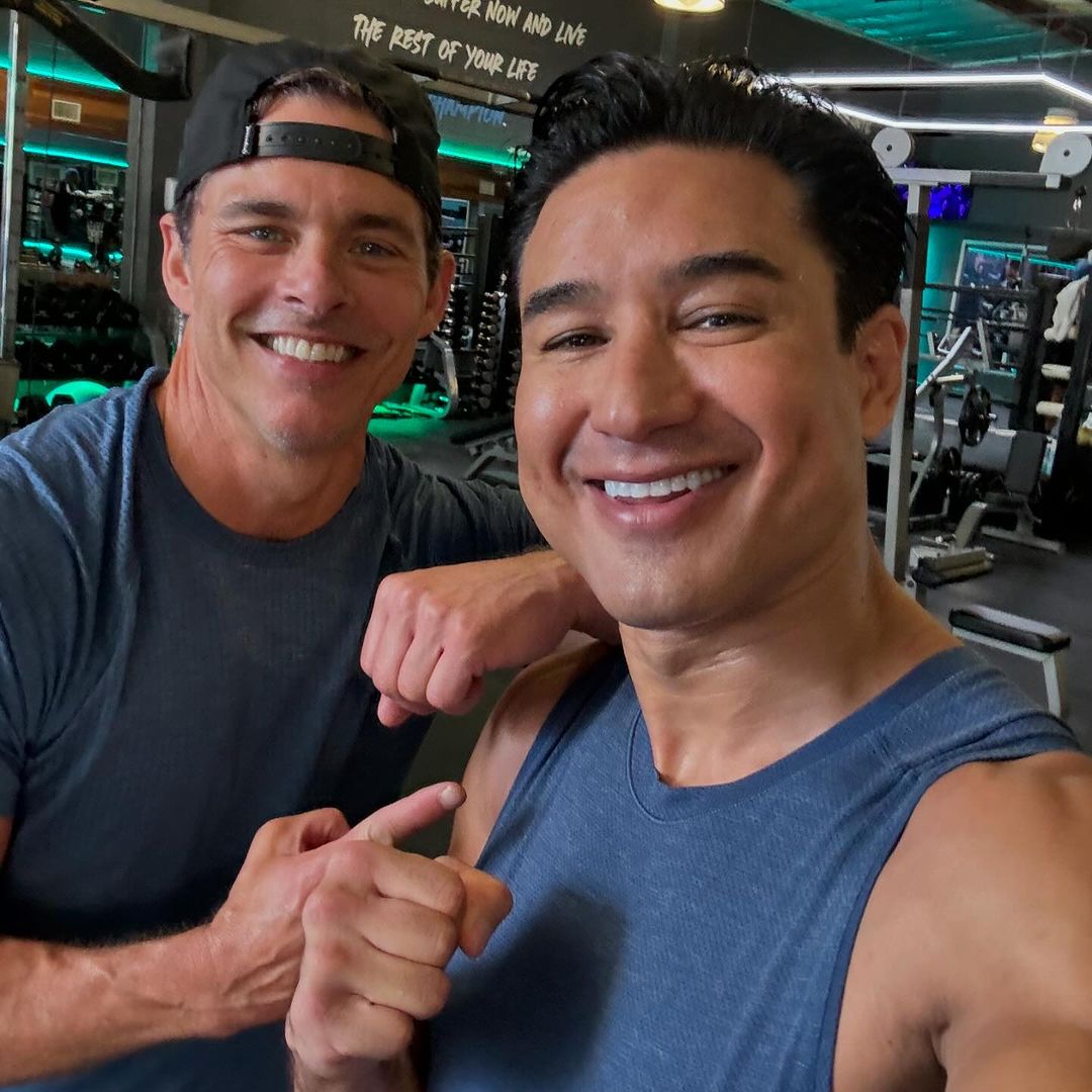 ElaineReginada7's tweet photo. From #mariolopez Instagram: #JamesMarsden and #tvshowhost and #actor Mario Lopez #workout at the #BrickhouseBoxingClub #gym
#James Marsden 
#inshape
#workout
#muscles
#exercices 
#HealthyLiving https://t.co/WJRP2ZSMi0