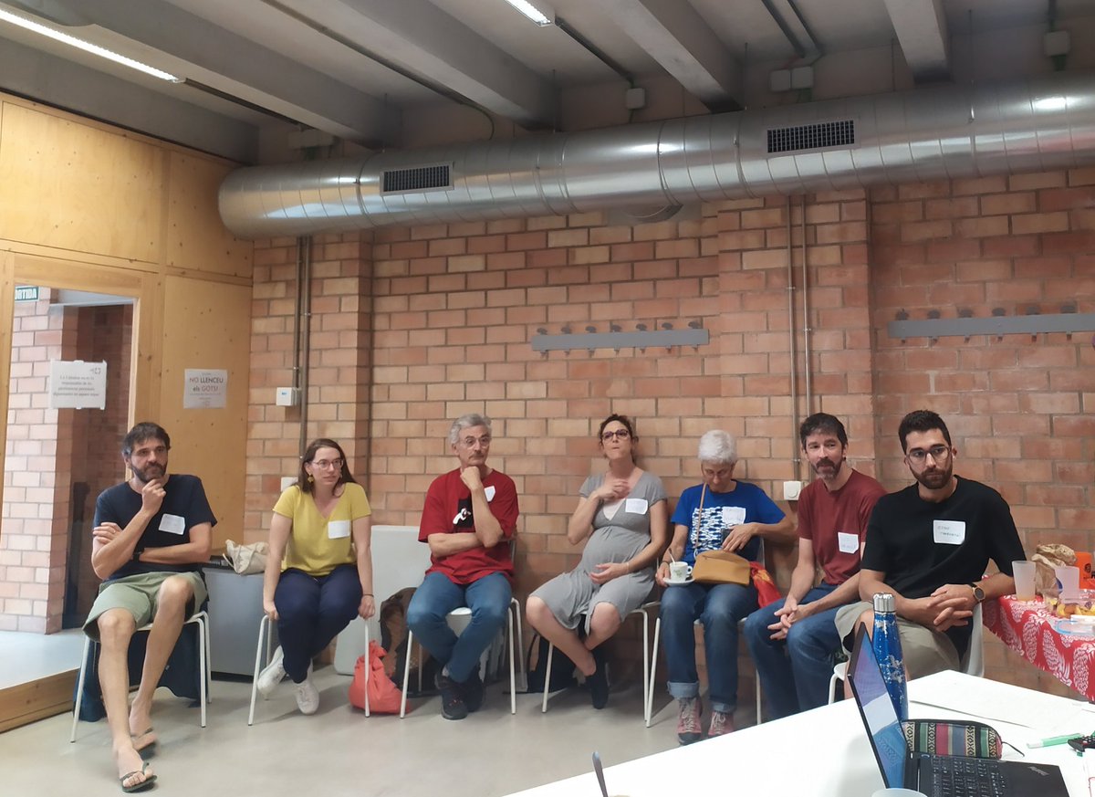 El passat dissabte vam celebrar assemblea extraordinària de Panxa Contenta a la <a href="/Lleialtat/">Lleialtat Santsenca</a>🍈

Una jornada on ens vam conèixer una mica més 🤓. Vam discutir sobre com ens organitzem i com podem tenir una incidència més justa amb la nostra activitat com a cooperativa de consum  🍉