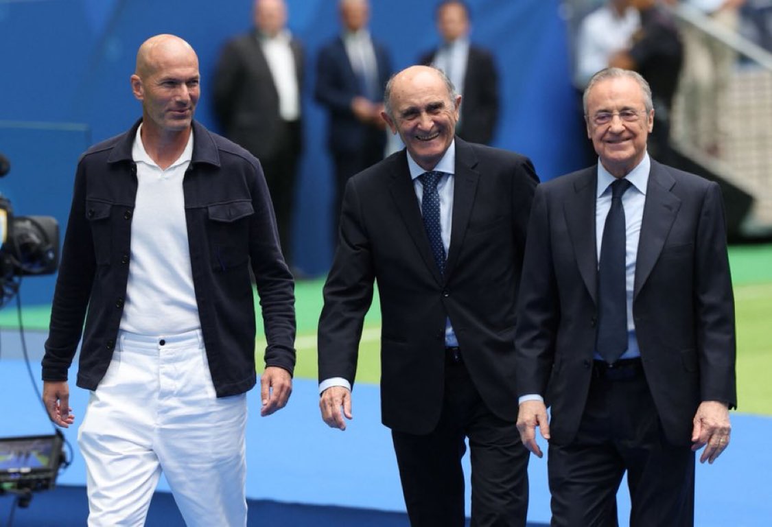 PoojaMedia's tweet photo. Zidane must be there. 

Face of Real Madrid. 🔥 https://t.co/cutb5NoY8F
