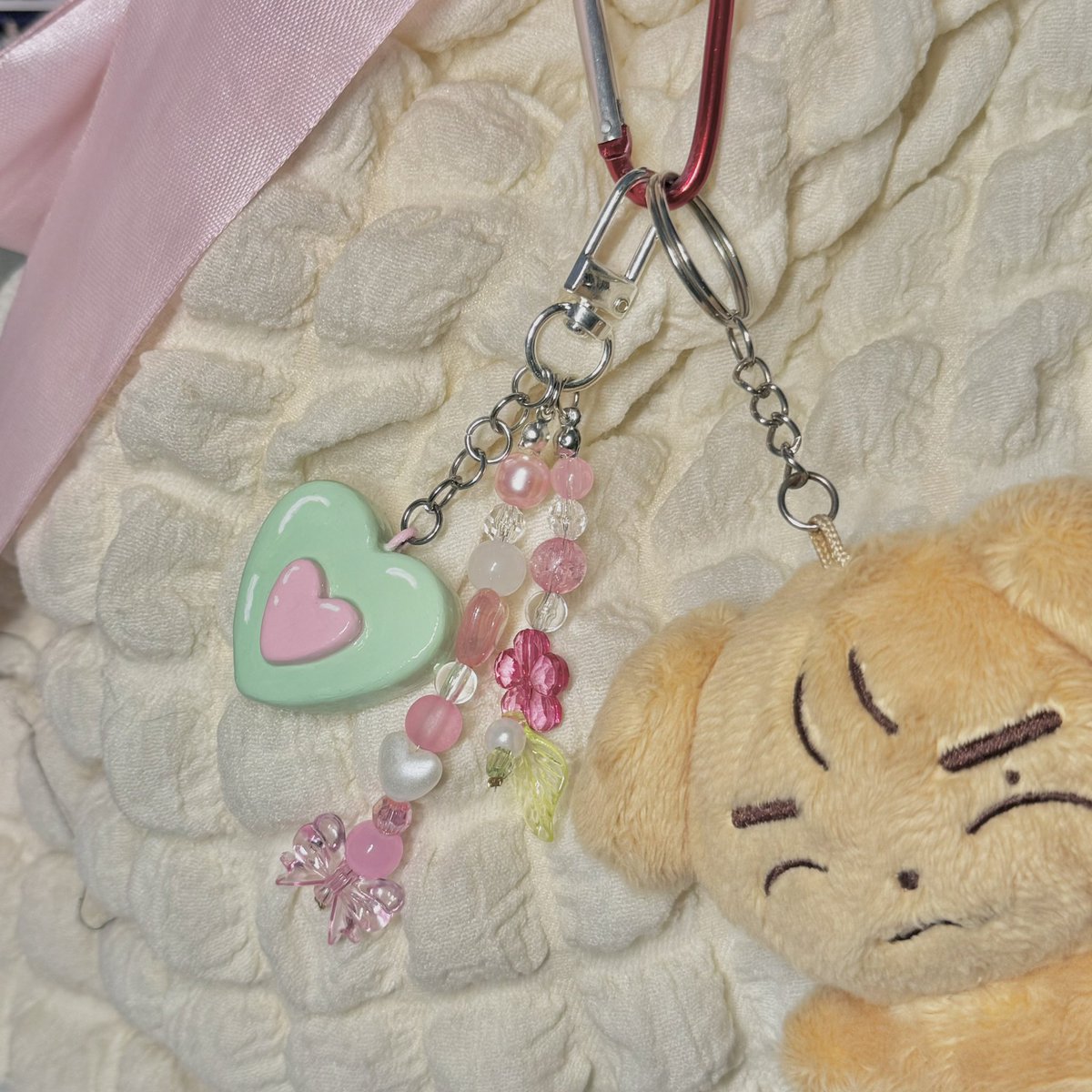 gomawoahph's tweet image. .☘︎ ݁˖⊹ ࣪ ˖ you’re my lucky clover 🍀 

match with your friends with these magnetic heart keychain!

a collaboration with @/eclaypse_studio (on ig) ♡

pre-order for pick-up at #TheBScribblesSociety
🌤️ 07/15 - 07/22
🗓️ 08/04 @ mabuhay tea house
🛒bit.ly/3y57sUv