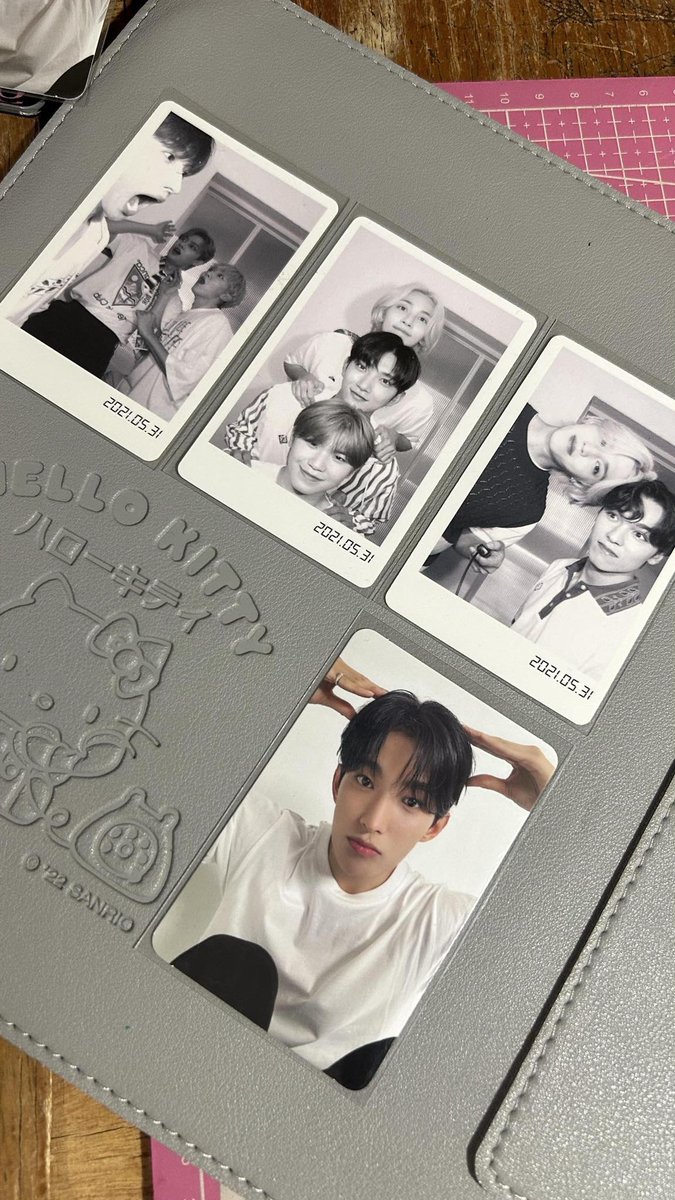 parakaydokyeom's tweet photo. 👉🏻👉🏻👉🏻 @poluvshua 😍😍😍 https://t.co/Jhhs3pIcxy