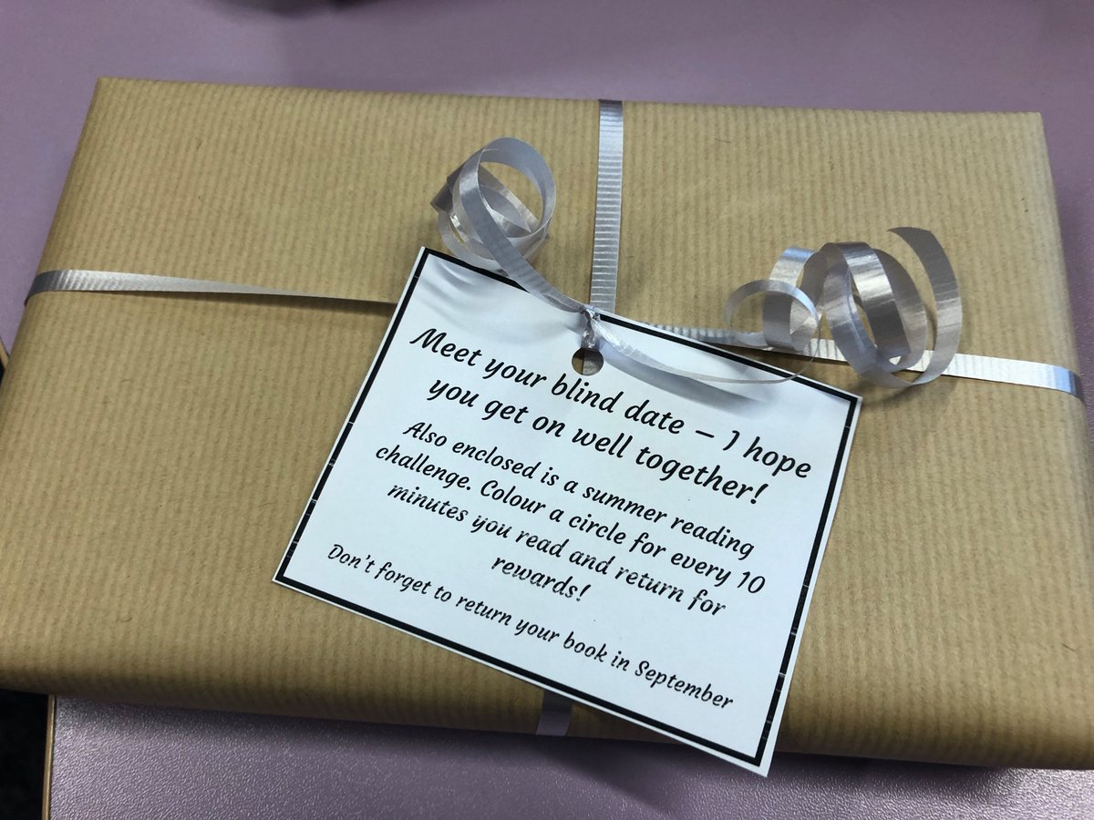 Librarian tweet media