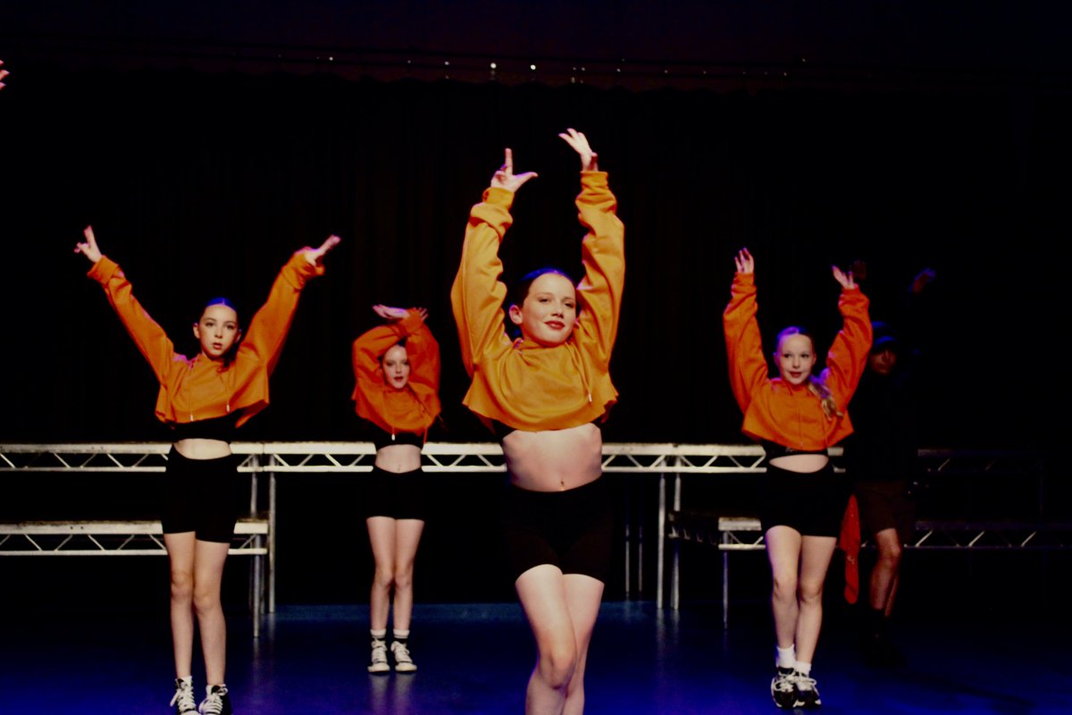 Miss Payet Art tweet media