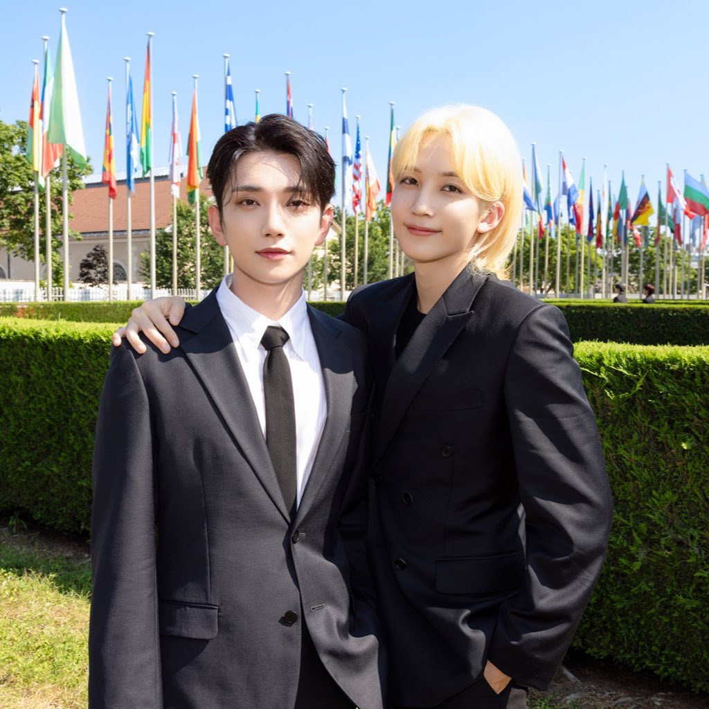 jihanhour's tweet photo. The behind and the front view 🥹

#JEONGHAN #정한 #JOSHUA #조슈아 https://t.co/GlxavHg0cq