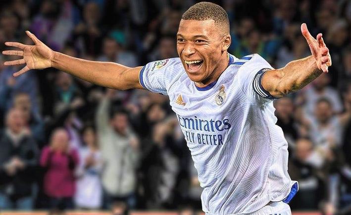 3-0 Real Madrid.

KYLIAN MBAPPE SCORES A HATRICK ON HIS REAL MADRID DEBUT !!! HE HAS ARRIVED !!!!!!!!