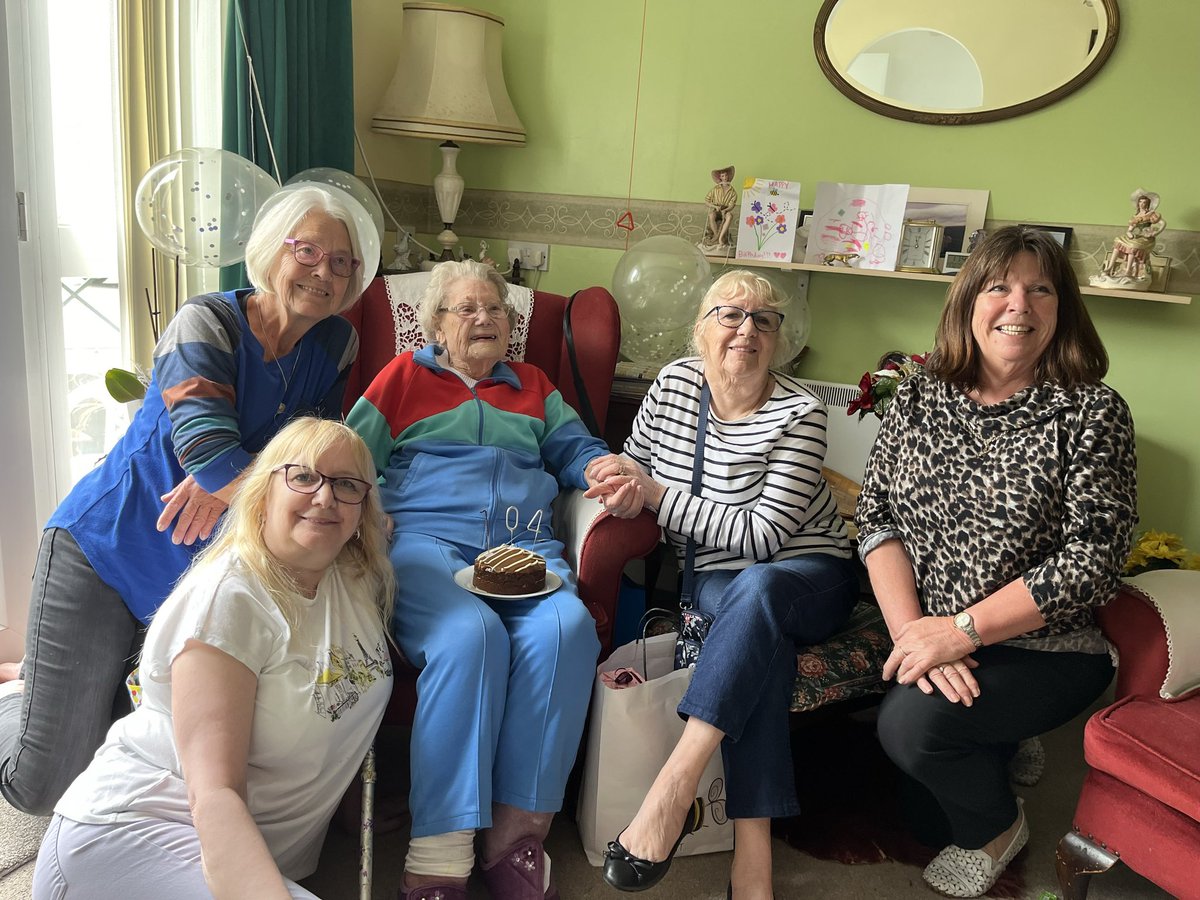 Emma Davies tweet media