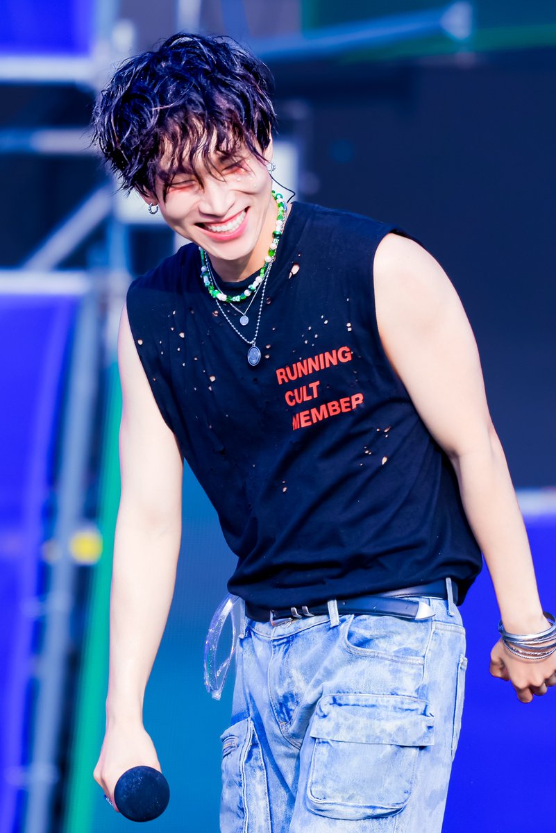 moomungny_ang's tweet photo. 240705 워터밤

💙

@BTOB_SEKwang 
#서은광 #은광 #비투비 #BTOB https://t.co/5kQE8f0q6q