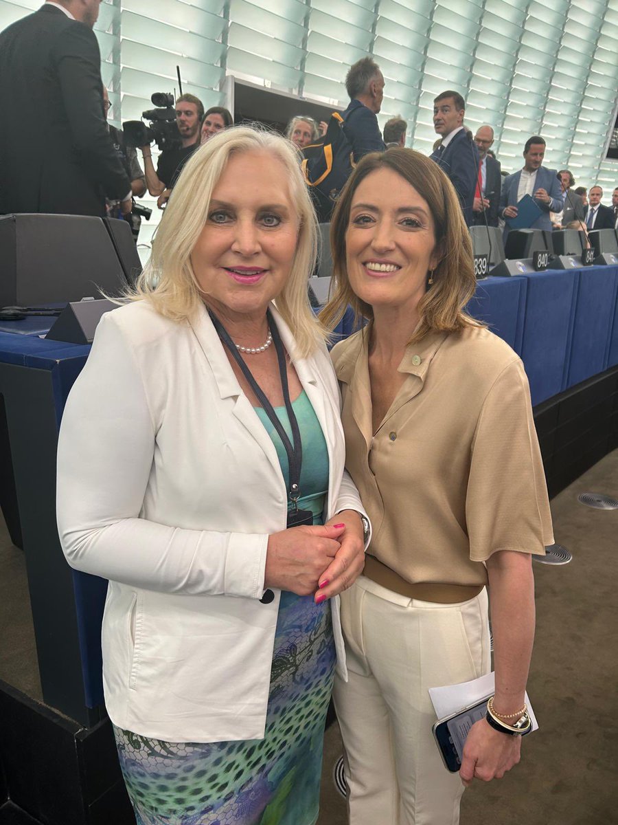 Angelika Winzig (@angelikawinzig) on Twitter photo Heartfelt Congratulations dear <a href="/RobertaMetsola/">Roberta Metsola</a> for being re-elected <a href="/EP_President/">Roberta Metsola</a>. With your leadership we will work on a successful and strong European Union of the future. #EU #Europa 🇪🇺💪🏻 Heartfelt Congratulations dear <a href="/RobertaMetsola/">Roberta Metsola</a> for being re-elected <a href="/EP_President/">Roberta Metsola</a>. With your leadership we will work on a successful and strong European Union of the future. #EU #Europa 🇪🇺💪🏻