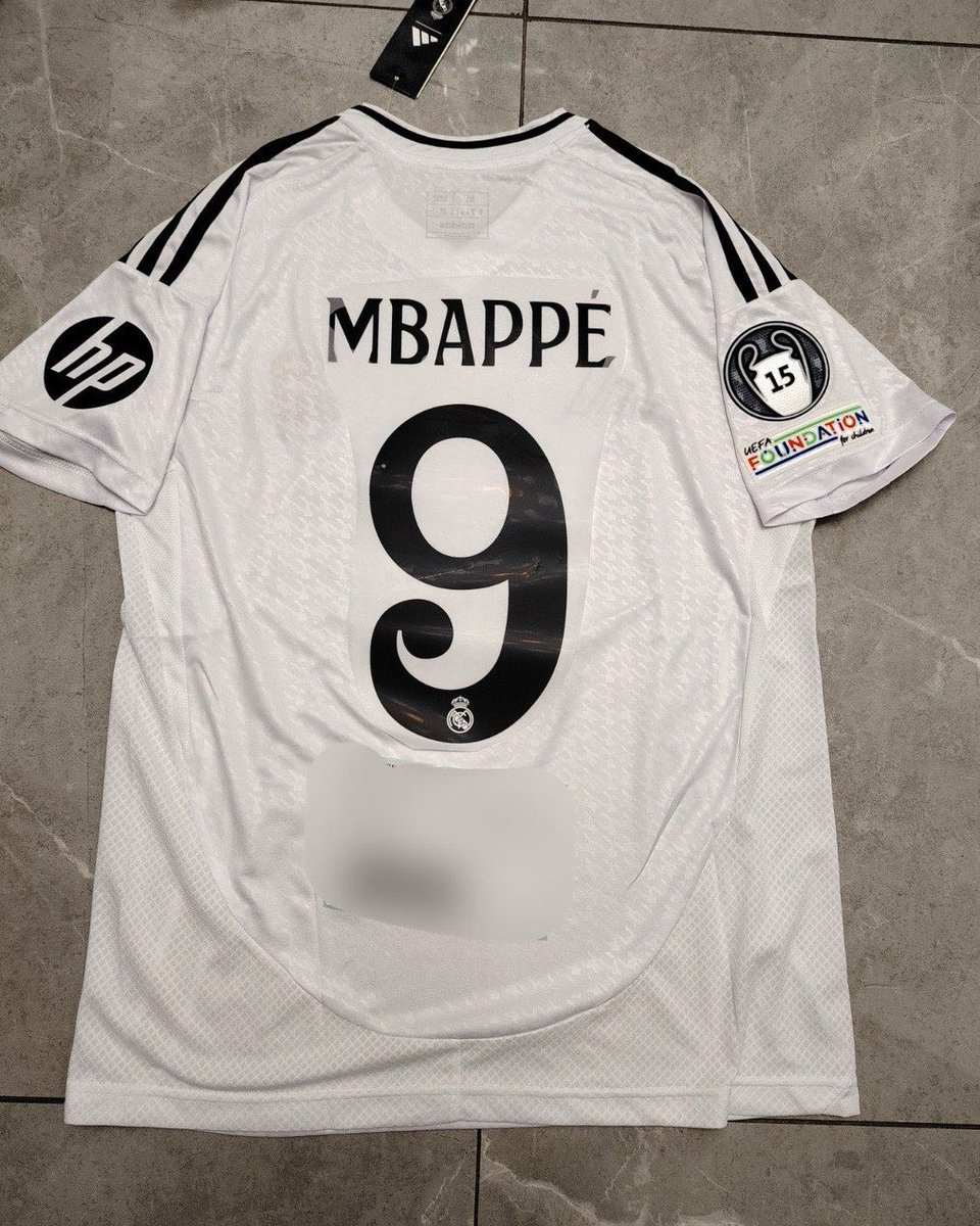 Sorteo 'Llegó la tortuga'.

El ganador podrá escoger la camiseta de Mbappé versión normal o player y los parches que desee.

- RT este tuit

- Seguir a <a href="/Ctinfo_17/">Ctinfo_17</a> 

- Ser seguidor mío.

Doy ganador hoy a las 22:48.