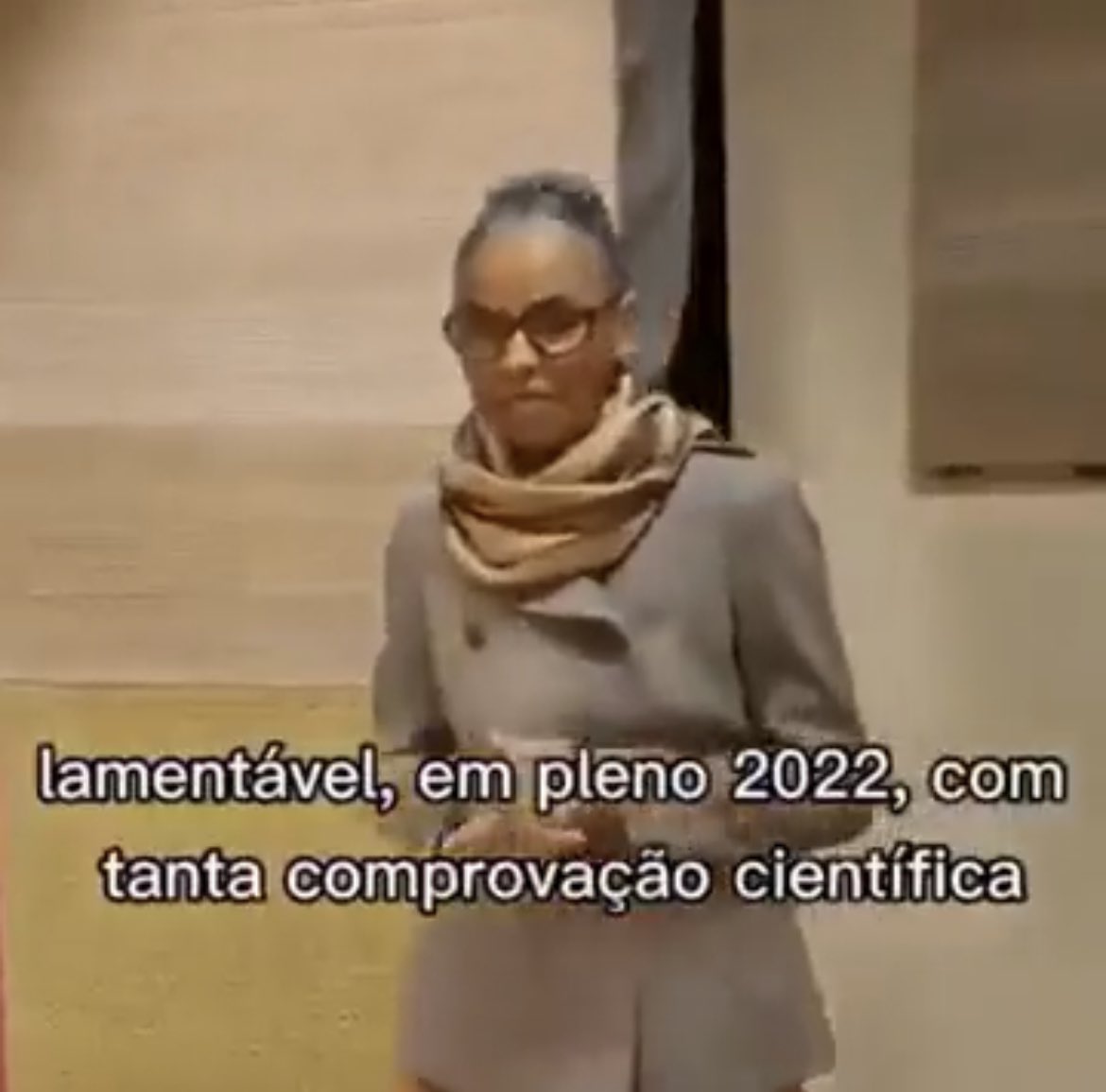 agentberlinger's tweet image. mano a minha patroa falou que não deu NENHUMA vacina pro filho dela pq vacina faz a criança desenvolver autismo (detalhe: ele é autista)