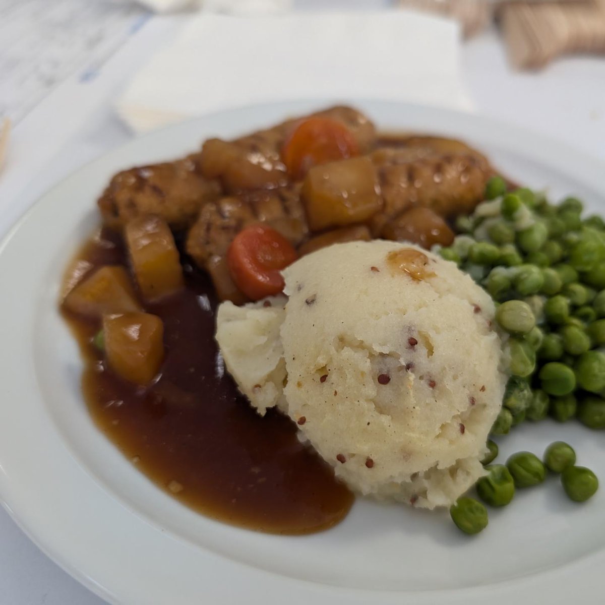 PeterYoungUK's tweet photo. On the RCHT Radio Show today we'll be taste testing our improved vegan menu. Taste testers tried a selection of 11 meals with some really delicious options created by our team in Sustentation. 

Hear all about it just after 1pm today on @CHBNRadio or later on The RCHT Podcast. https://t.co/neP1Was62C