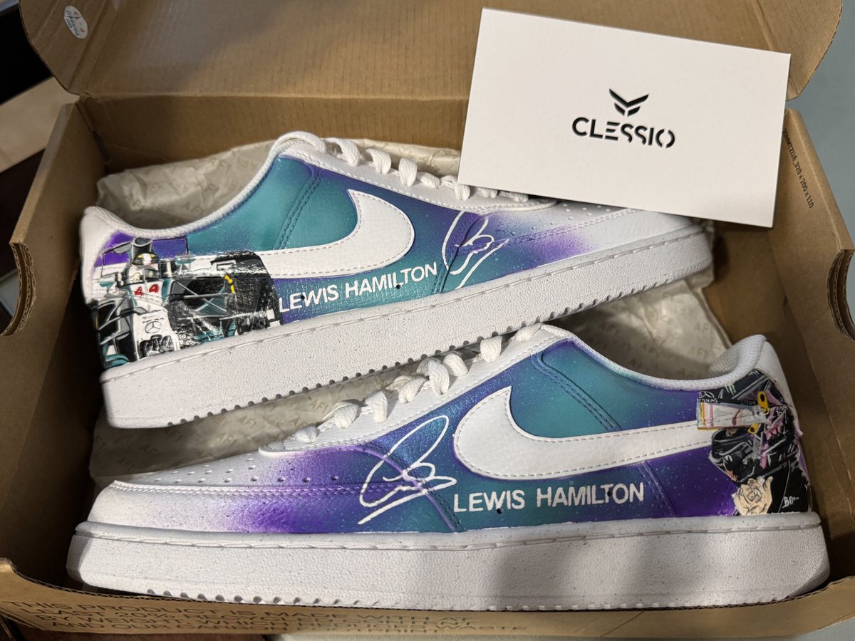 elena_f0's tweet photo. @LewisHamilton 💣🔥
#customshoes #clessiolab https://t.co/Ea0uiz76YB