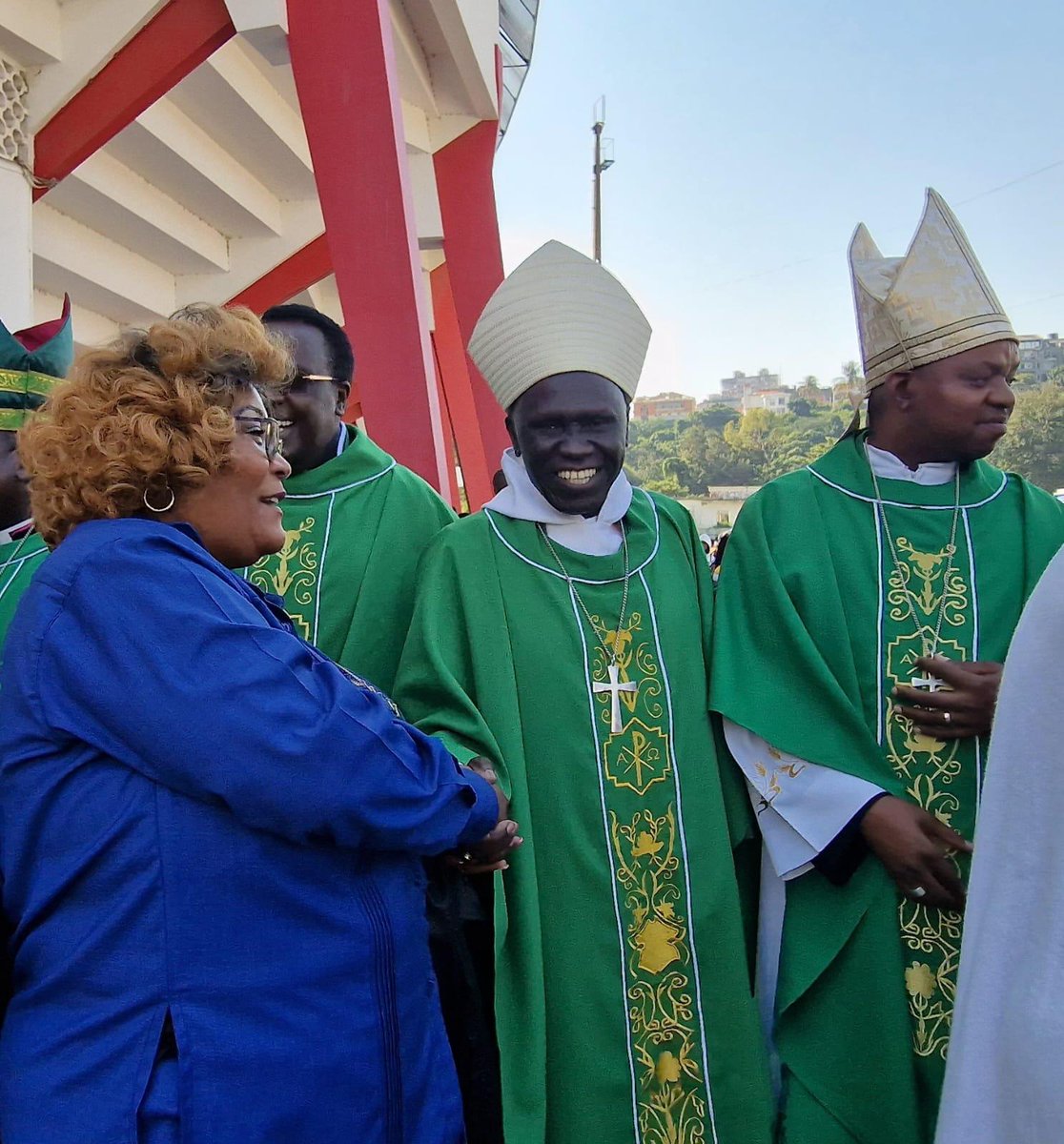 A thanksgiving service was held in Maputo, on Sunday 14 July, marking the retirement of the Archbishop of the Anglican Church of Mozambique and Angola/Igreja Anglicana de Moçambique e Angola and Bishop of the Diocese of Libombos, the Most Revd Carlos Matsinhe.

The Secretary