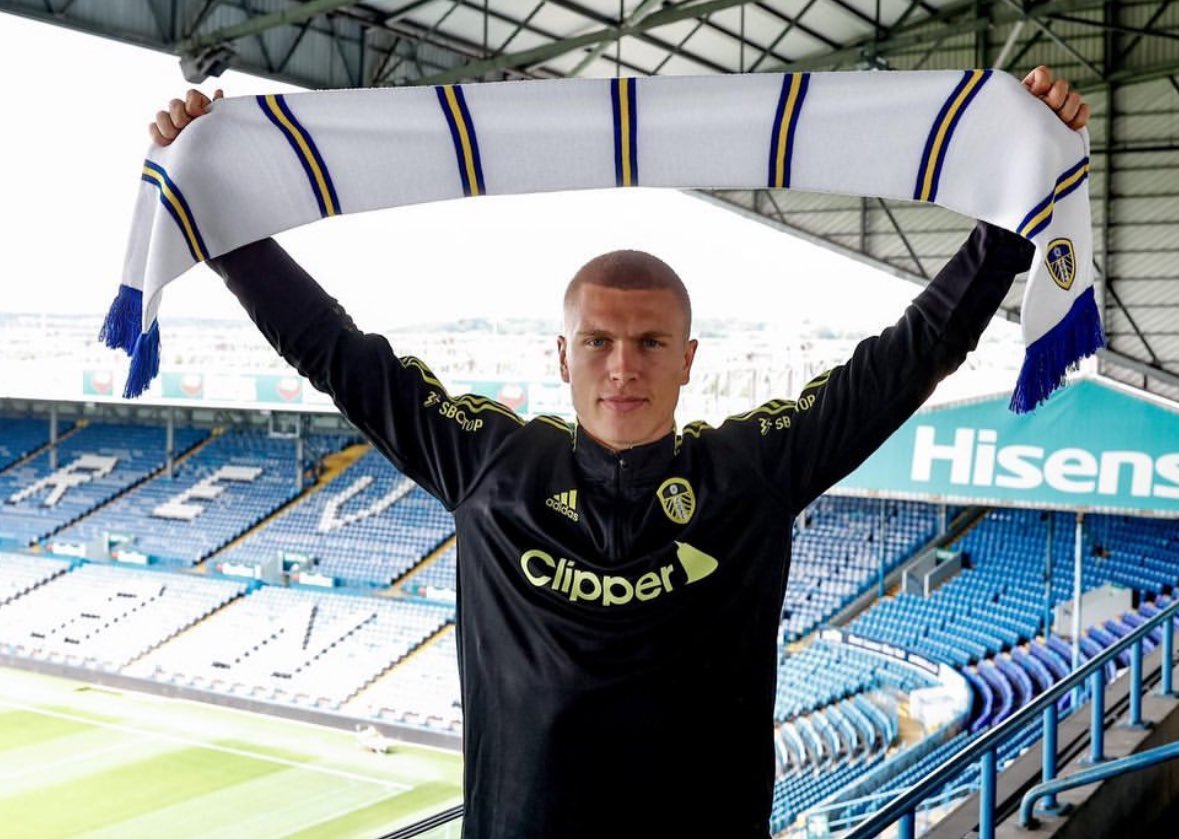 🚨🦅 Understand Eintracht Frankfurt are interested in former AS Roma fullback Rasmus Kristensen, now back to Leeds.

He’s one of the names in the shortlist.