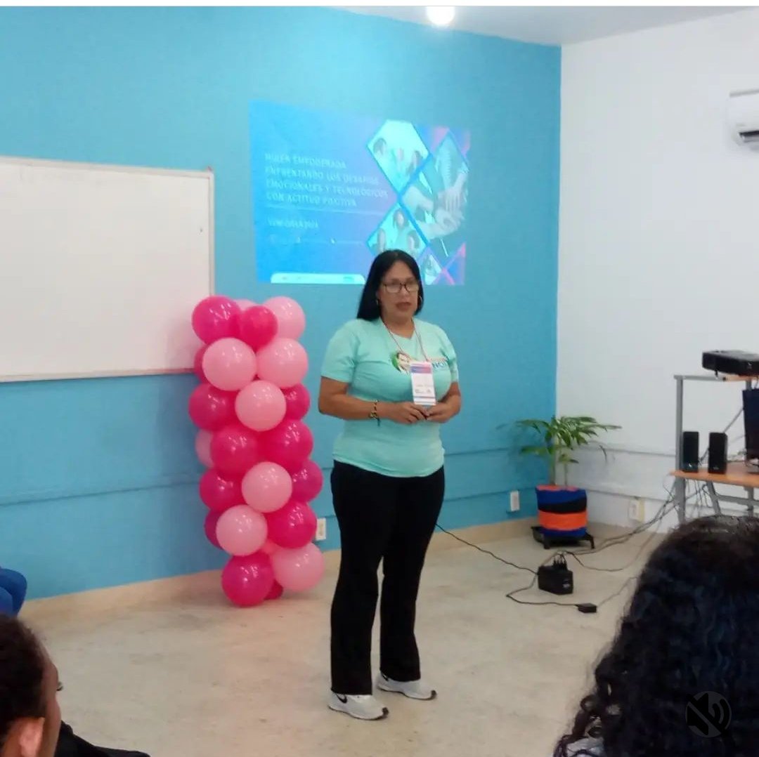 Carmen_Vzl's tweet photo. ¡Andamos por el estado Cojedes!

Llevando las herramientas de formación para el trabajo colaborativo,la gestión de las emociones y la sororidad.

¡Mujeres empoderadas!
@Gabrielasjr 
@Mincyt_VE 
@LaRosaInfoVE https://t.co/diKt5JjcQi