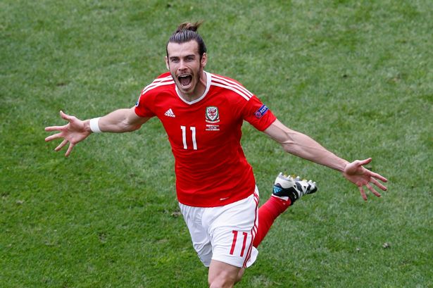 Julien5Muller's tweet photo. C'est l'anniversaire de Gareth Bale 🎂

Joueur majeur des 2010's ✔️
Des buts iconiques, homme des grands rendez-vous, capable d'emmener le Pays de Galles en 1/2F d'un Euro ou de le qualifier pour une Coupe du monde 👌
Clubs/sélections, les travaux furent énormes 👏 https://t.co/VhAf501dNm
