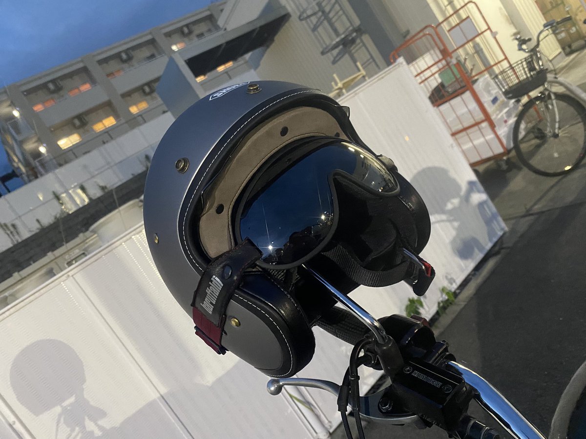 noburinsun's tweet photo. #Motorimoda
#baruffaldi
#エトルリア
#SHOEI
激キャワゴーグル買っちった🤤❤️ https://t.co/4vzUugePzF