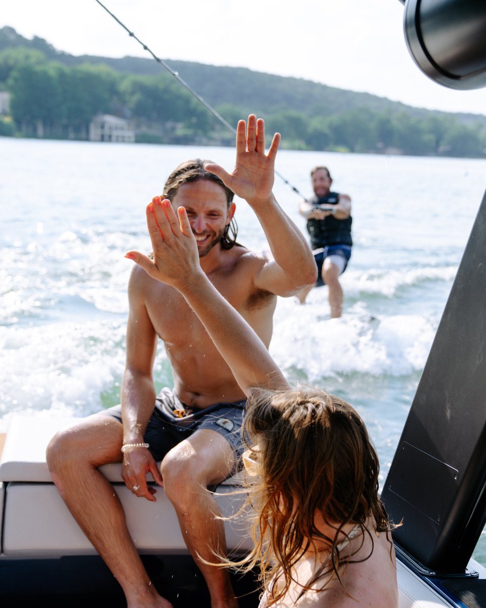 ArcBoats's tweet photo. This is an electrifying ride you don't want to miss. 

Deliveries begin this year. Reserve yours now. 

https://t.co/eTTelOiM1W https://t.co/5kpqLEn2pJ
