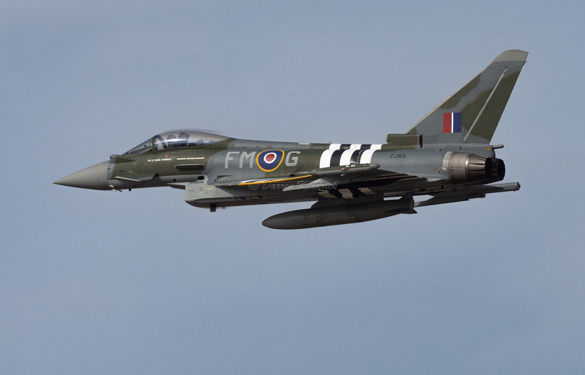 discodaz2's tweet photo. One of the last photos I will post before @airtattoo 24. @RAFTyphoonTeam #power #Fighter #AIRFORCE https://t.co/N4iLxDehsp