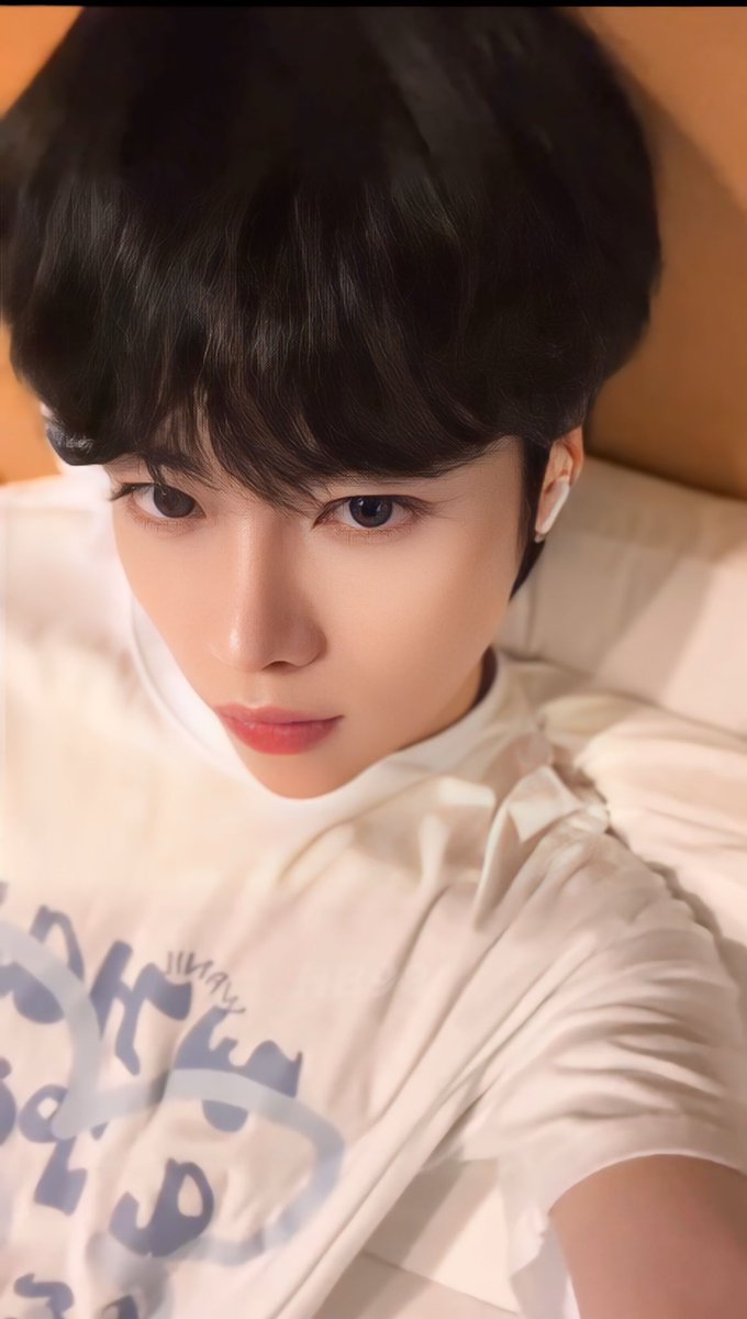 huongnangmt's tweet photo. Búp bê nào mà xinh đẹp
Búp bê nào mà xinh quá
Ôi mê cái hàng lông mi của anh ta😋😋😋
#HANBIN_TWT
#HANBIN_TEMPEST
#HANBIN_TPST #HANBIN_Ơi
#HANBIN #TEMPEST #TPST https://t.co/uRKe9iM5uX