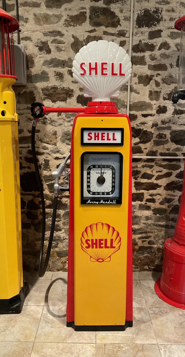 UKREST0RATI0N's tweet photo. #averyhardollpetrolpump #vintageautomobilia #restoredvintagepetrolpump #classiccargarage #averyhardollpetrolpumps
#ndib #restored #shelllivery #fullyrestored #vintagepetroliana #vintagepetrolpumps #fullinternals #itsnotapetrolpumpwithouttheinternals #vintagepetrol #petrolpump https://t.co/svTc1MqcYc
