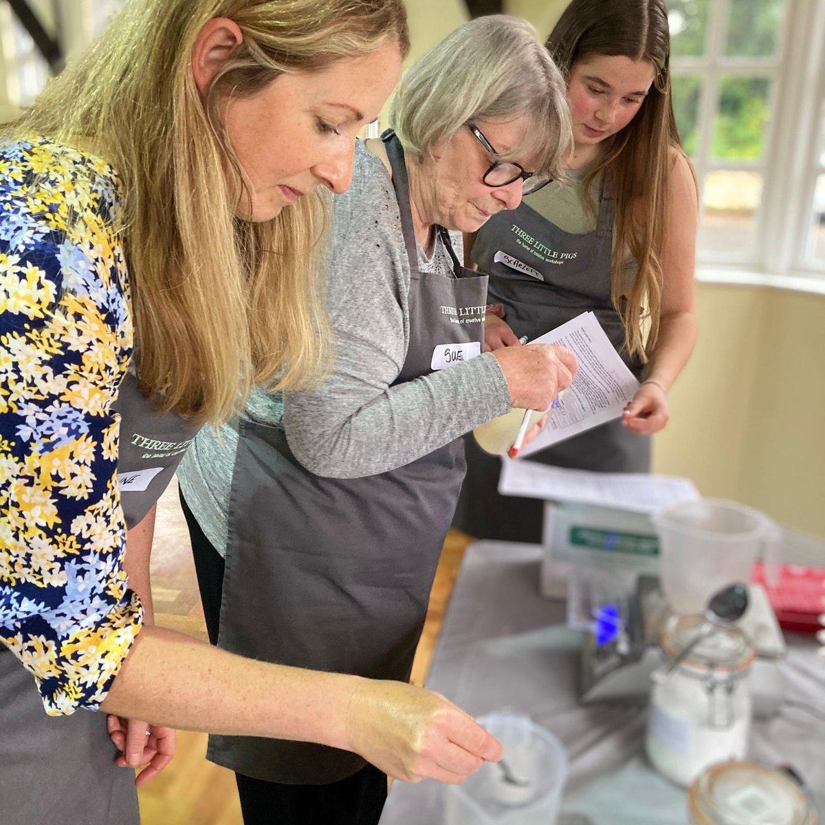 Craft_Workshops's tweet photo. Just four days to go until we introduce our lovely workshoppers to the wonderful world of pampering! We will be making salves, lotion bars, bath salts, and shampoo and conditioner bars - all in one day! Join us for our SKINCARE AND HAIRCARE PRODUCTS WORKSHOP!
#tlpcraftworkshops https://t.co/wDT12hd1SN